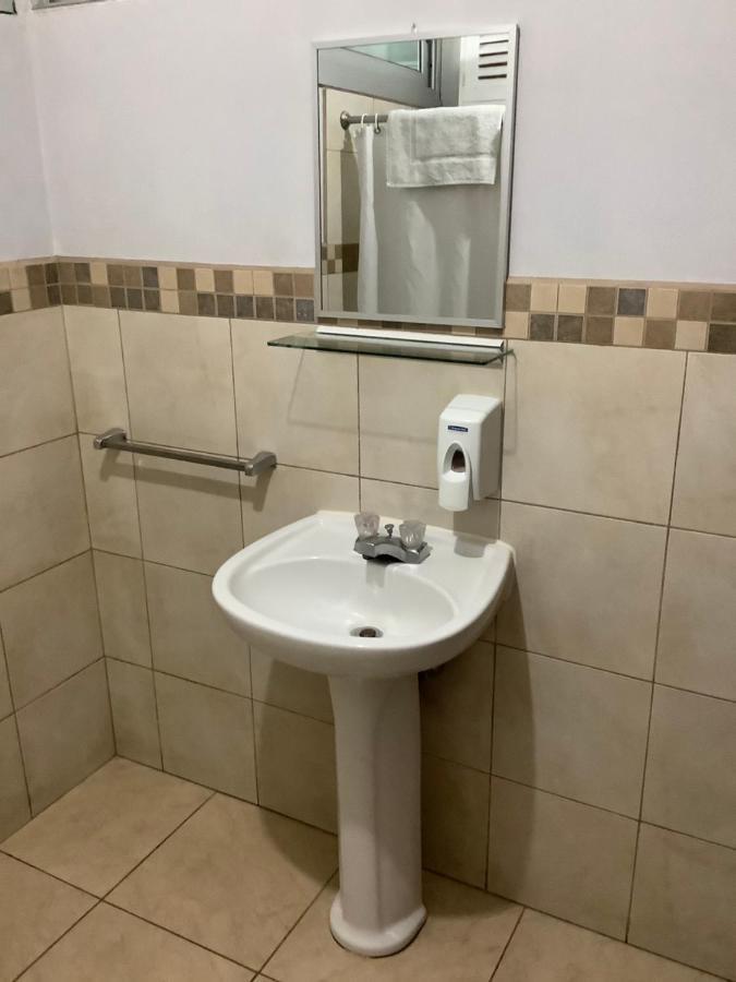 רטאלולאו Hotel Dona Carmen מראה חיצוני תמונה